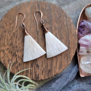 White Scolecite Triangles