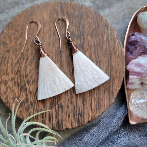 White Scolecite Triangles