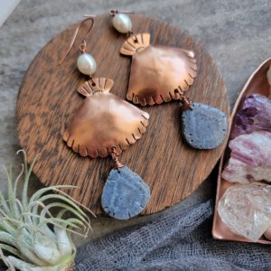 She Sells Seashells by the Seashore - Blue Coral & Pearl