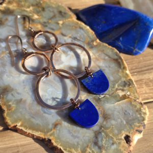 Double Scoop Hoops - Lapis
