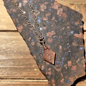 Allure Necklace - Sunstone