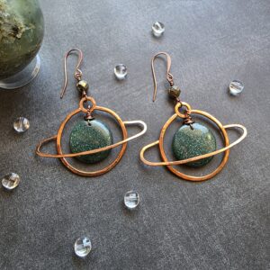 Saturn Hoops - Green Aventurine