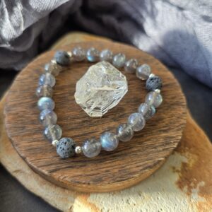 Labradorite & Unwaxed Lava Stretch Bracelet - 7"