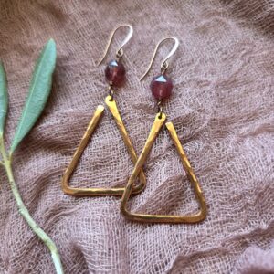 Classic Triangles - Strawberry Quartz
